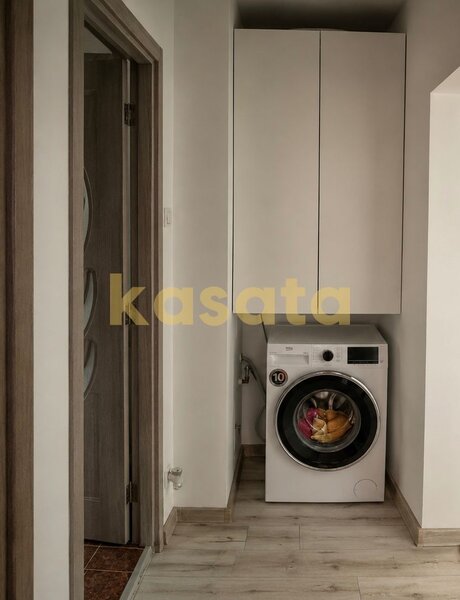 Bd. Basarabia, Metrou, Mega Mall, ap. 2 camere complet renovat.