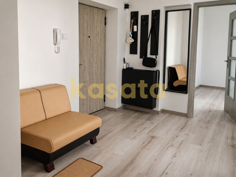 Bd. Basarabia, Metrou, Mega Mall, ap. 2 camere complet renovat.
